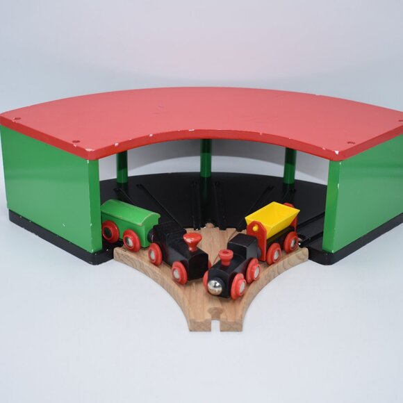 Vintage Brio Trains and Roundhouse Railway Train Shed Compatible Thomas/Melissa - Picture 2 of 13